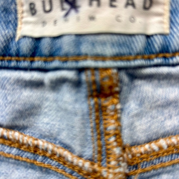 Bullhead Light Blue Denim Mom Shorts - Picture 2 of 4